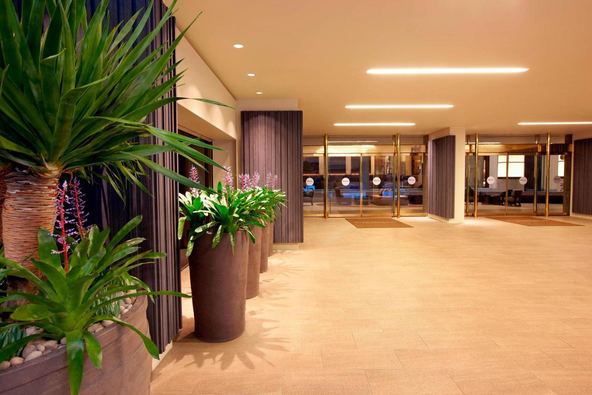 The Westin Bonaventure Hotel & Suites, Los Angeles — Photos 2